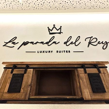 La Parada Del Rey - Luxury Suites Plasencia Buitenkant foto