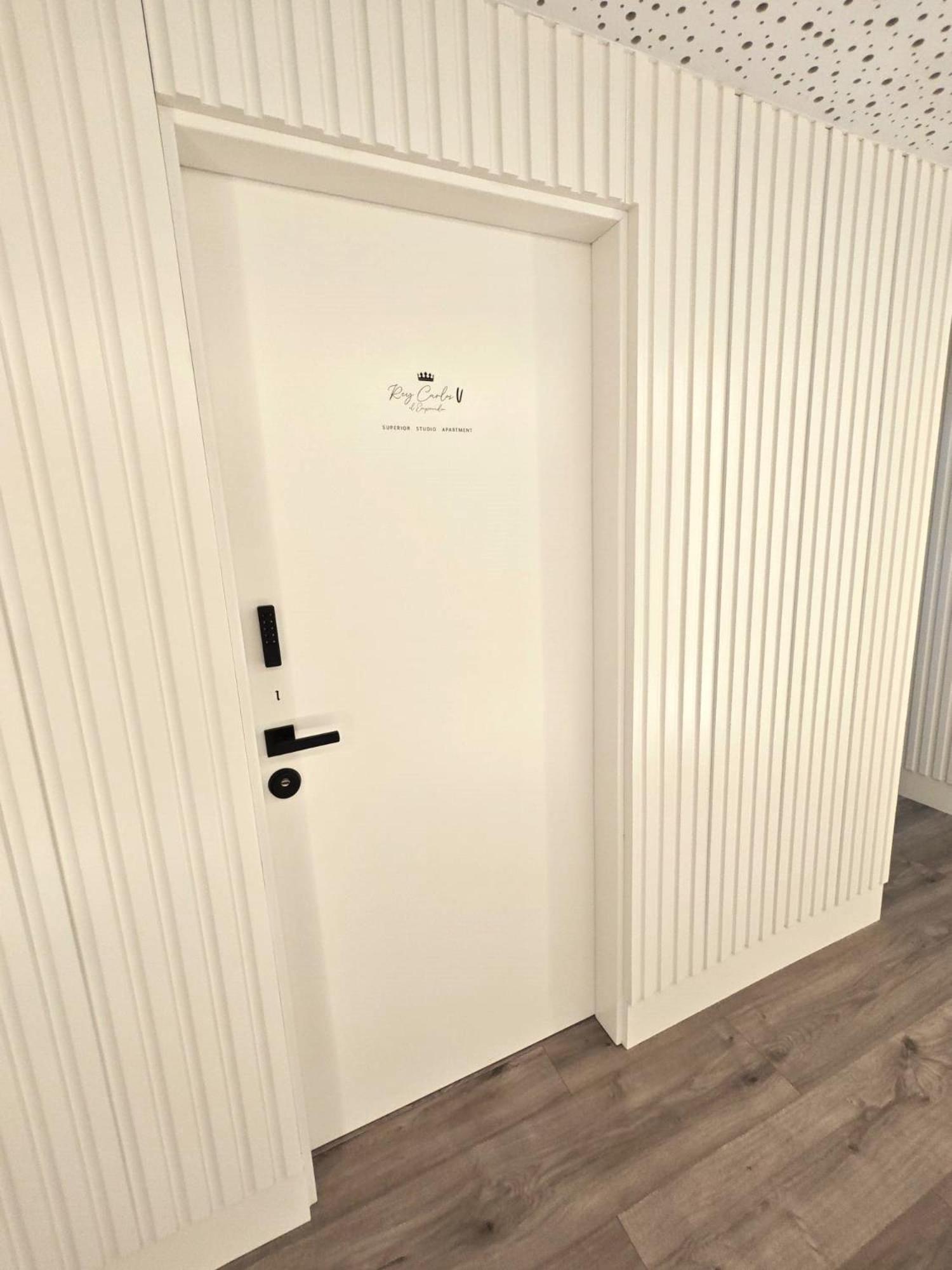 La Parada Del Rey - Luxury Suites Plasencia Buitenkant foto