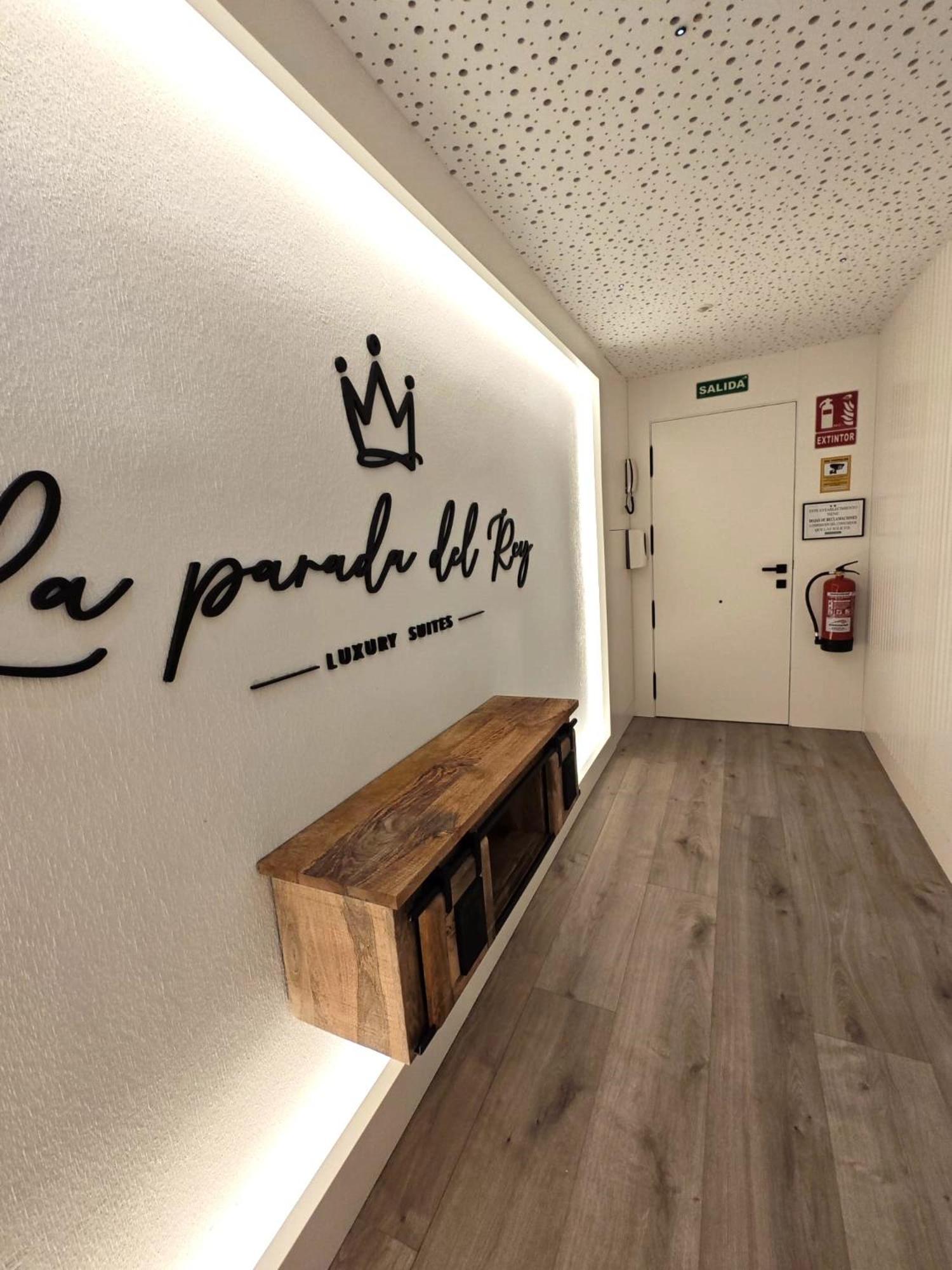 La Parada Del Rey - Luxury Suites Plasencia Buitenkant foto