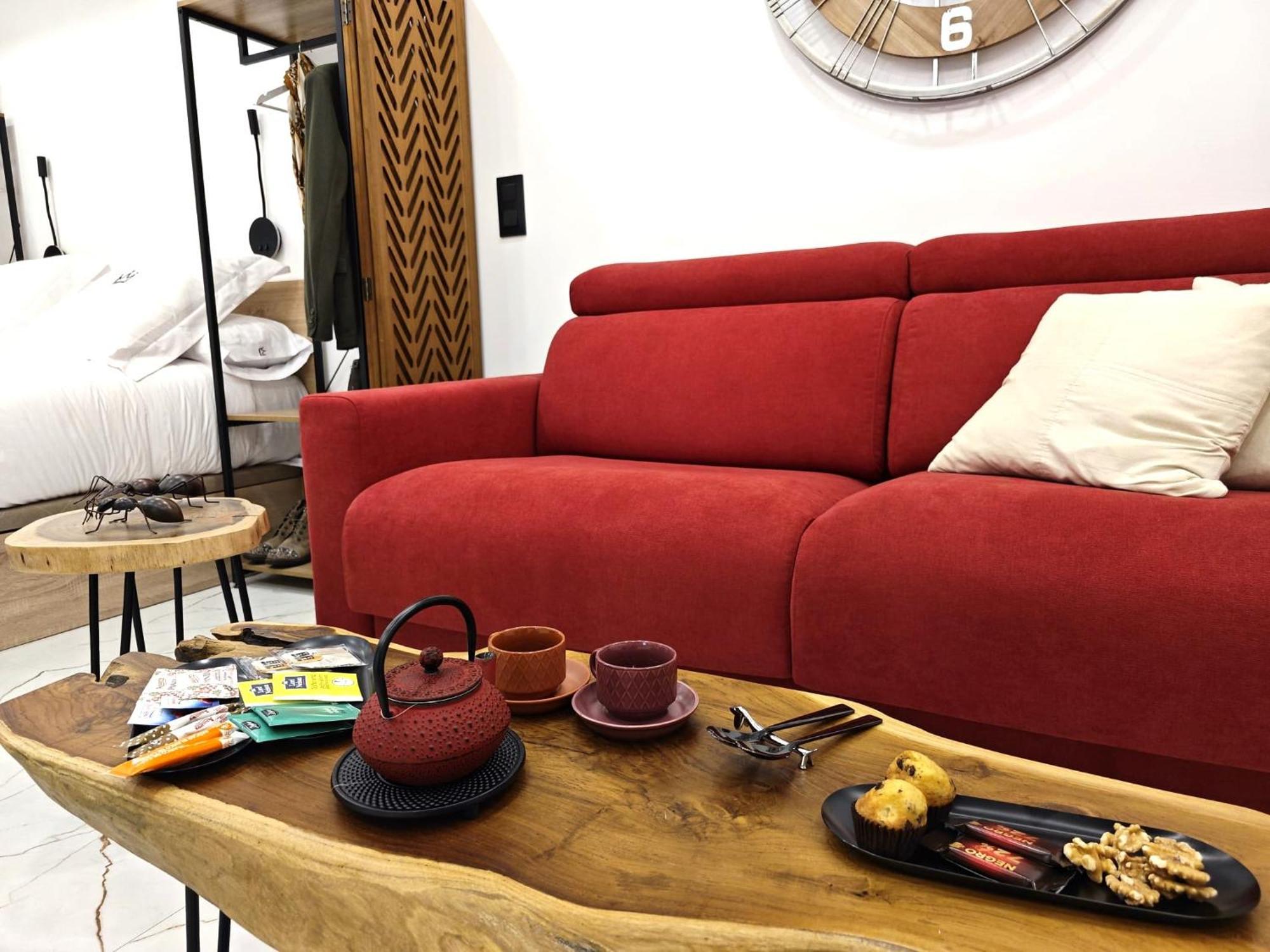 La Parada Del Rey - Luxury Suites Plasencia Buitenkant foto