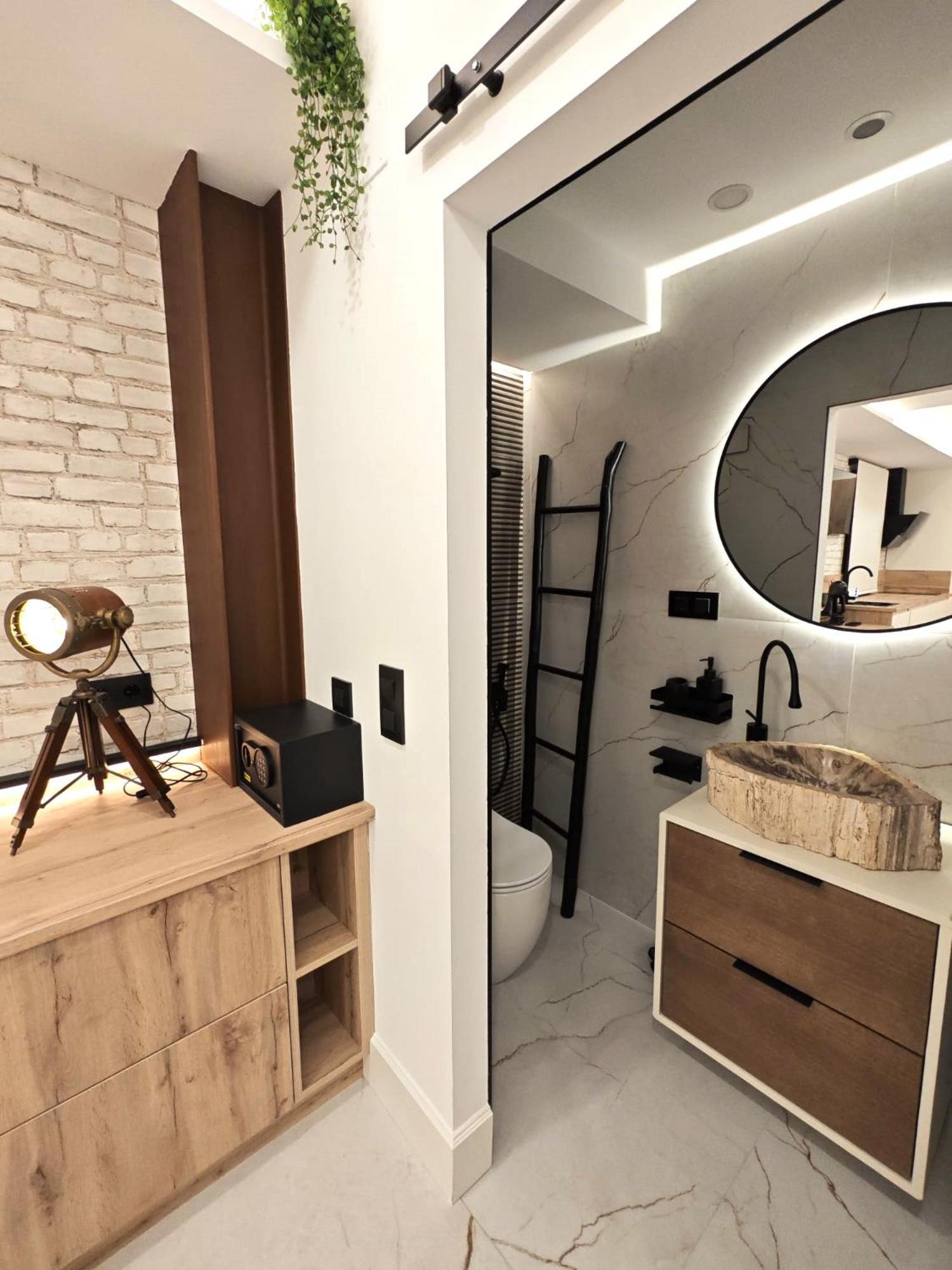 La Parada Del Rey - Luxury Suites Plasencia Buitenkant foto