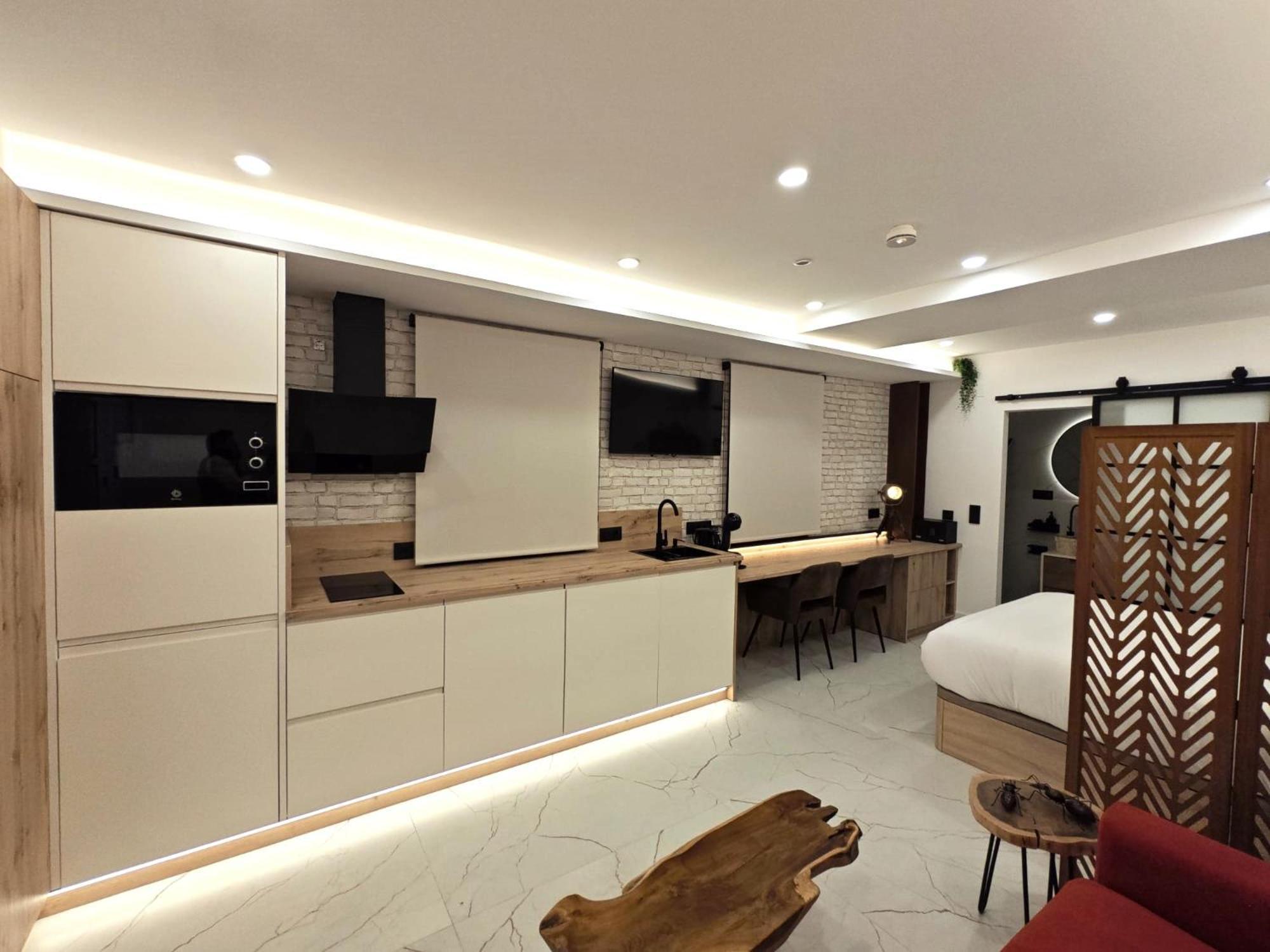 La Parada Del Rey - Luxury Suites Plasencia Buitenkant foto
